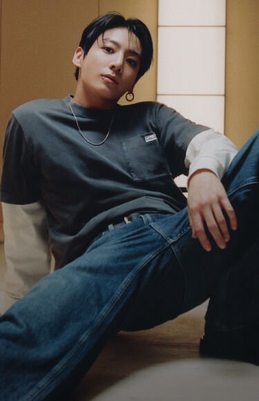 Calvin Klein Shop Tees